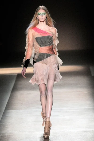 Look 6